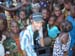 Jochen beim Voodoo Tempel mit Kindern 2